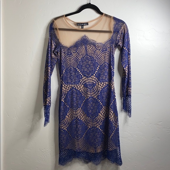 Lacey bodycon dress but on the looser side! - Picture 1 of 5